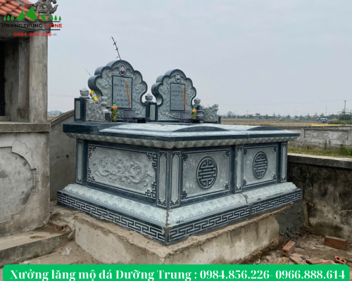 Mộ đá đôi 09